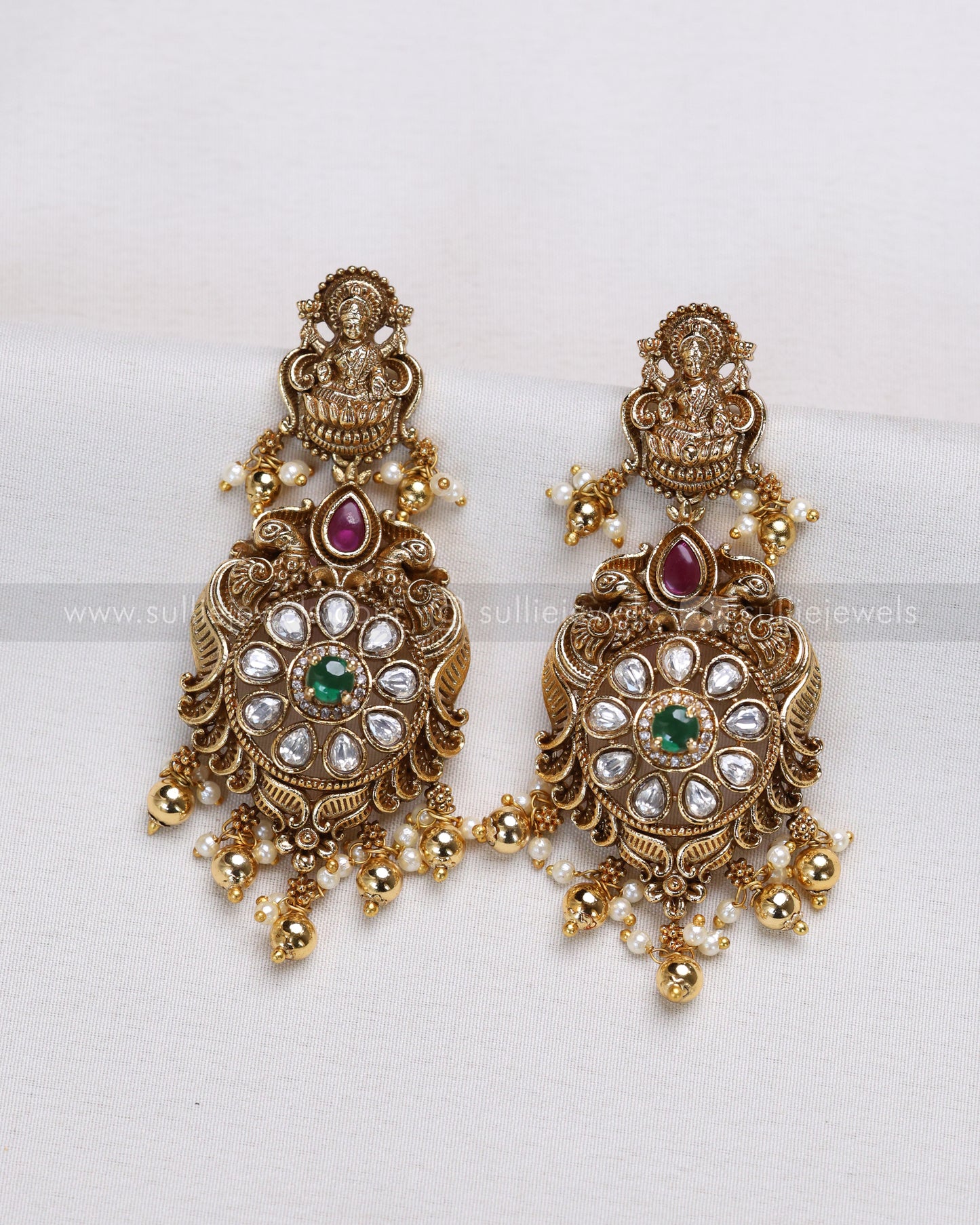 3668 - Goddess Premium Necklace with Earring - Gold Beads