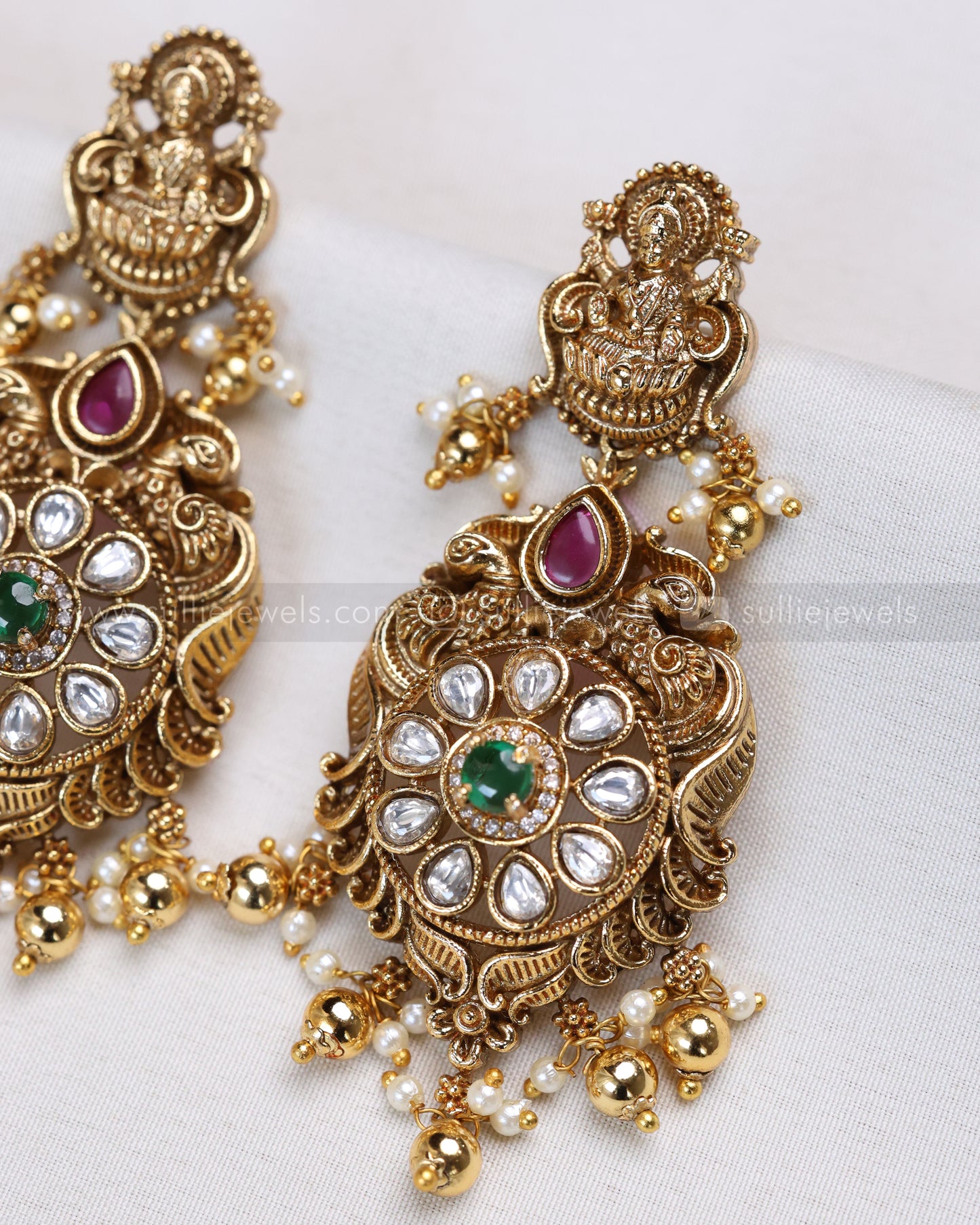 3668 - Goddess Premium Necklace with Earring - Gold Beads