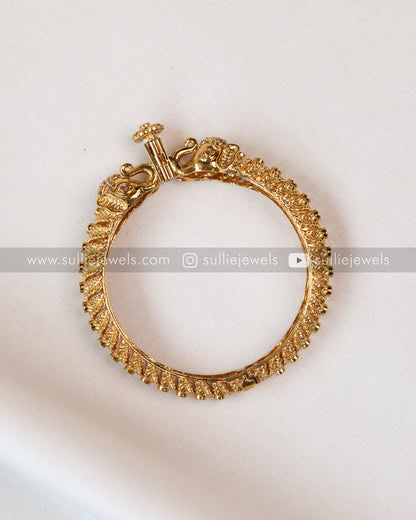 Elephant Gold Designer Screw Openable Bangle
