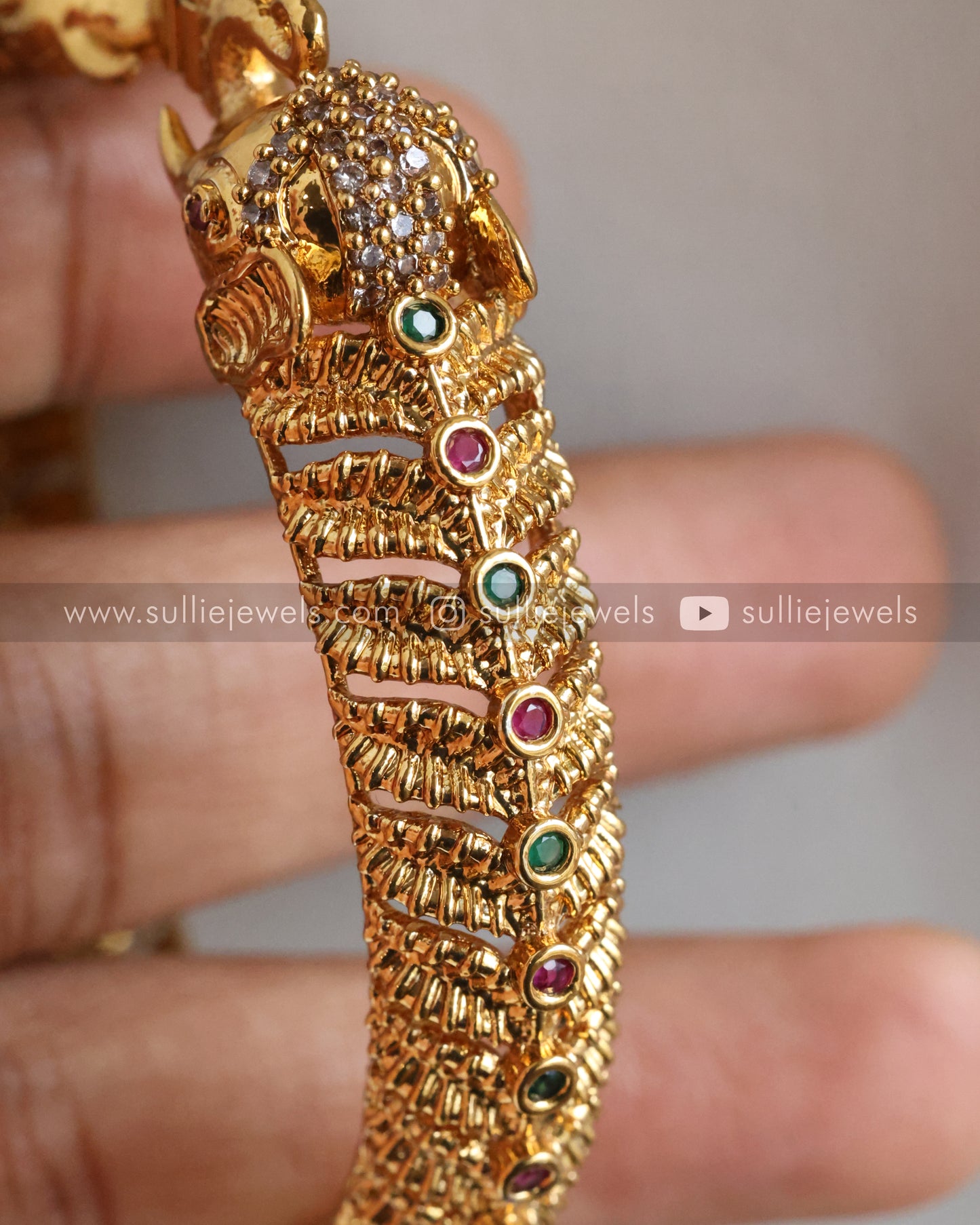 Elephant Gold Designer Screw Openable Bangle
