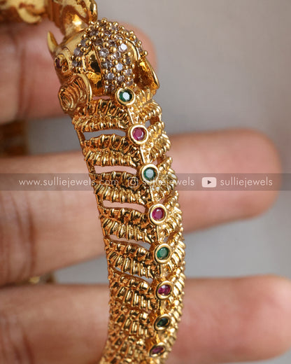 Elephant Gold Designer Screw Openable Bangle