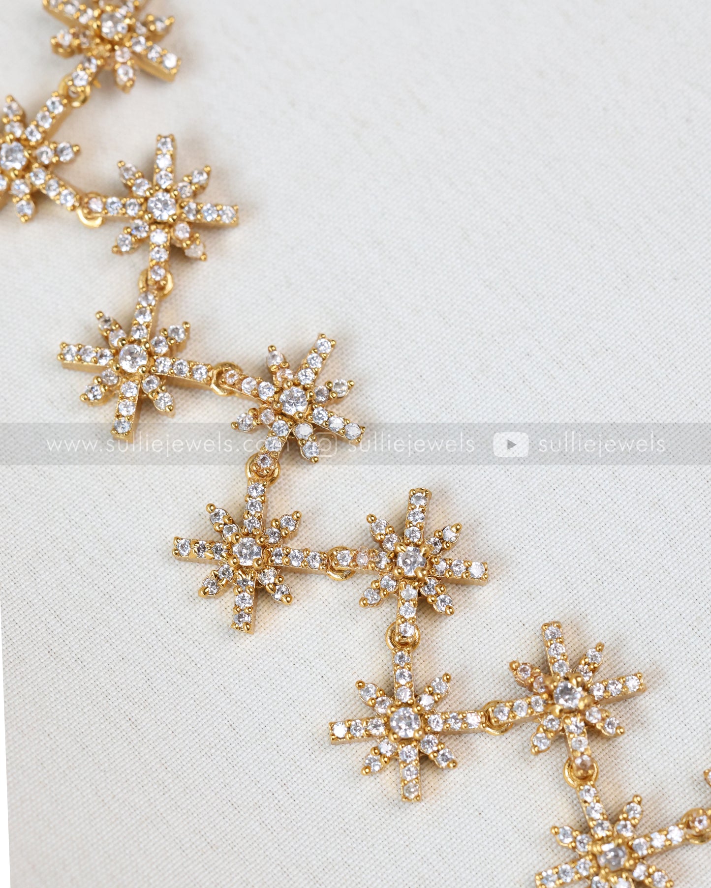 3894 - Minimal Star Diamond Necklace with Stud