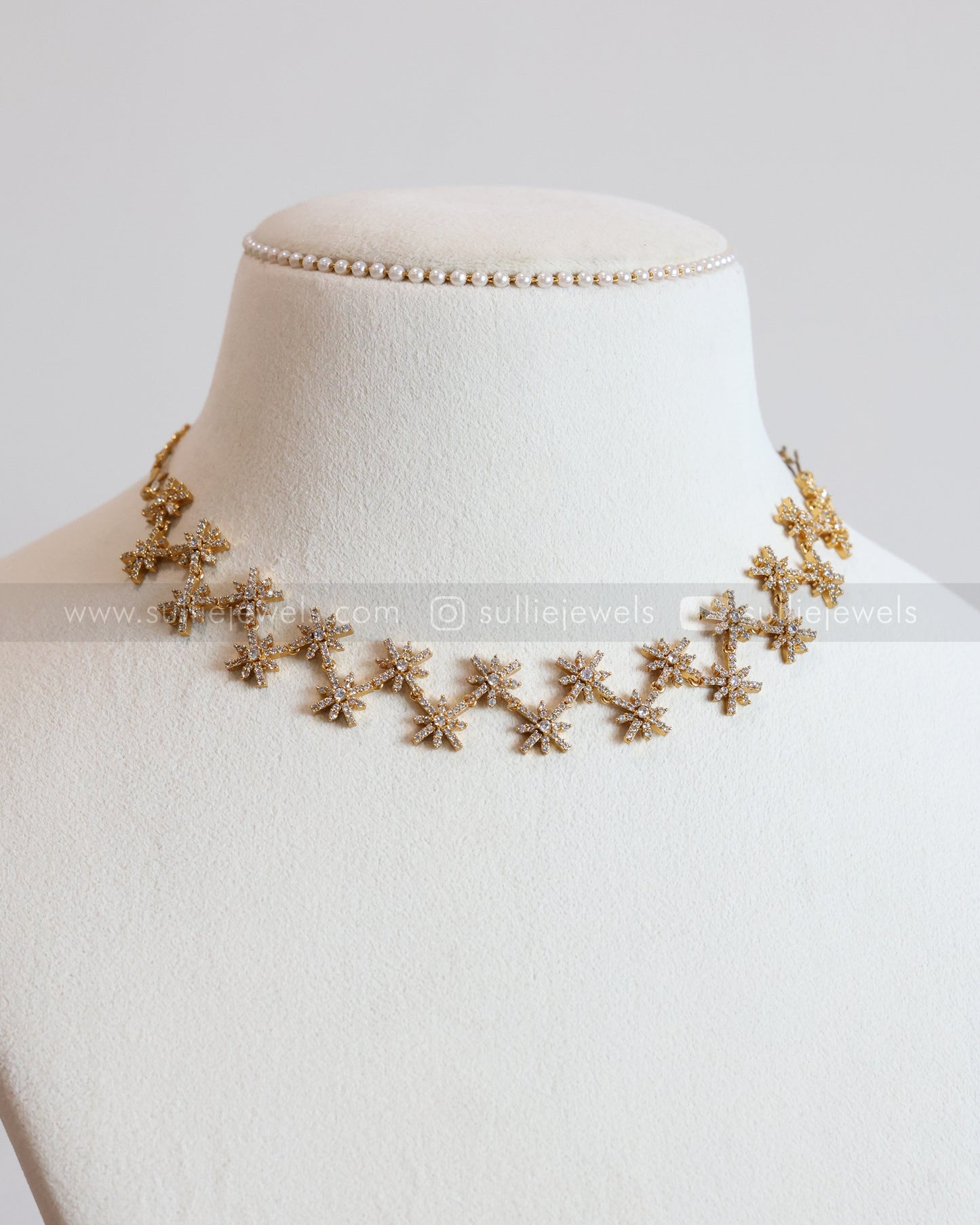 3894 - Minimal Star Diamond Necklace with Stud