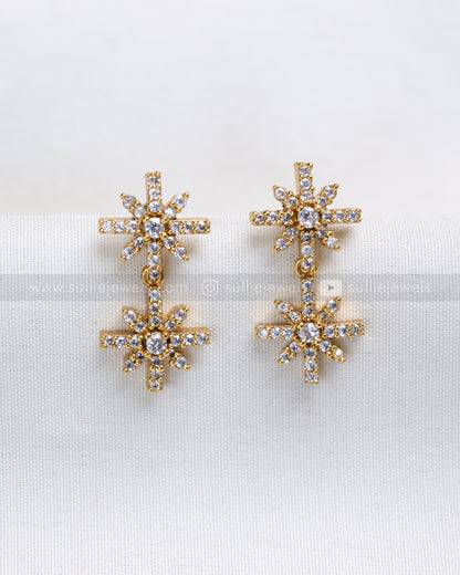 3894 - Minimal Star Diamond Necklace with Stud