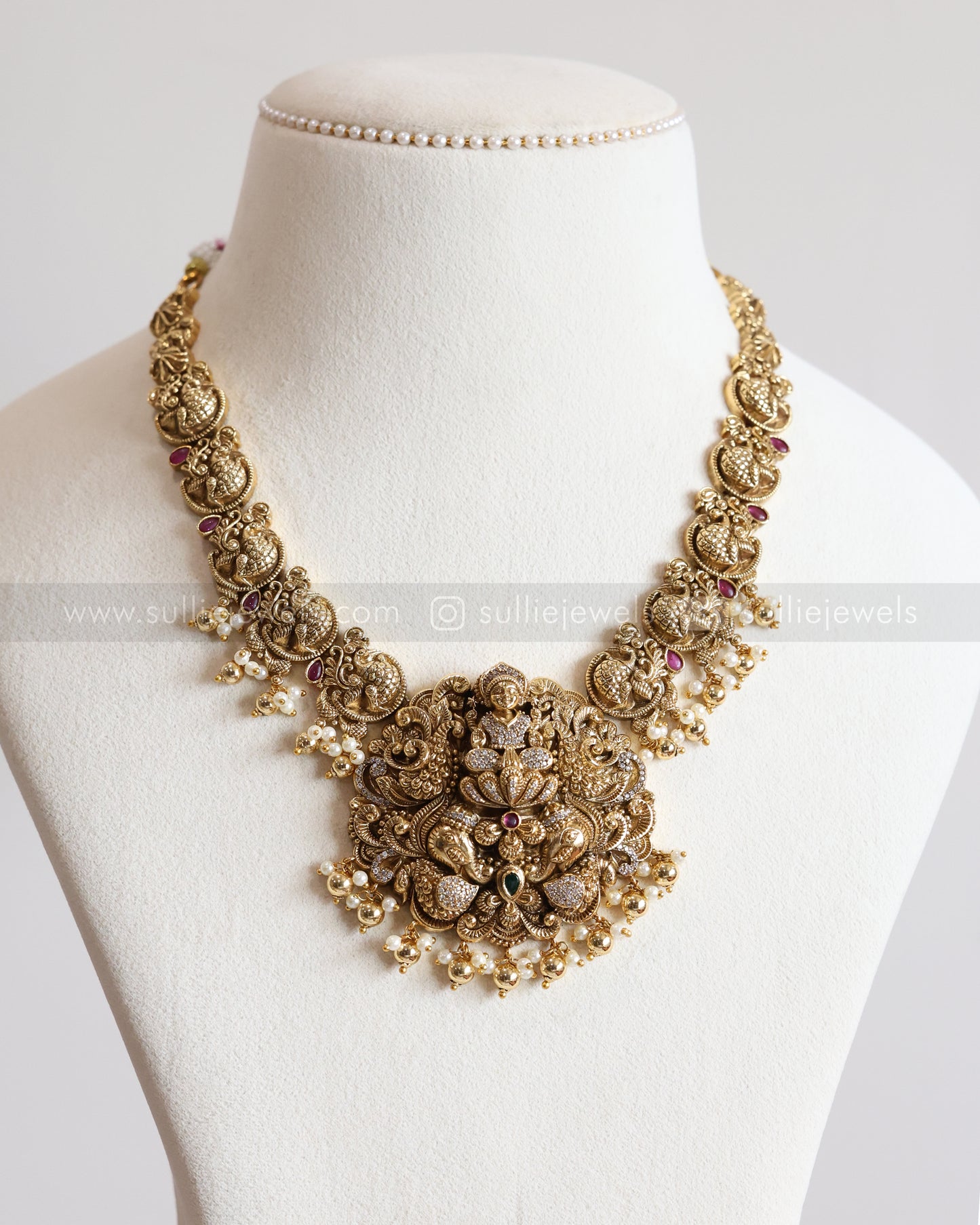 3669 - Premium Goddess Nagas Peacock Necklace with Jhumka