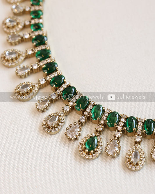 Diamond Raindrop Green Necklace with Earring