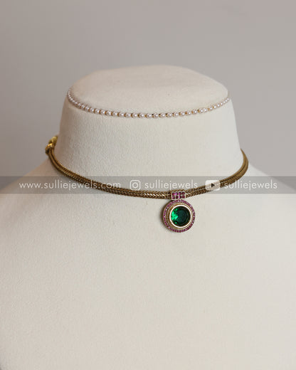 Round Green Palakka Minimal Choker / Necklace with Jhumka