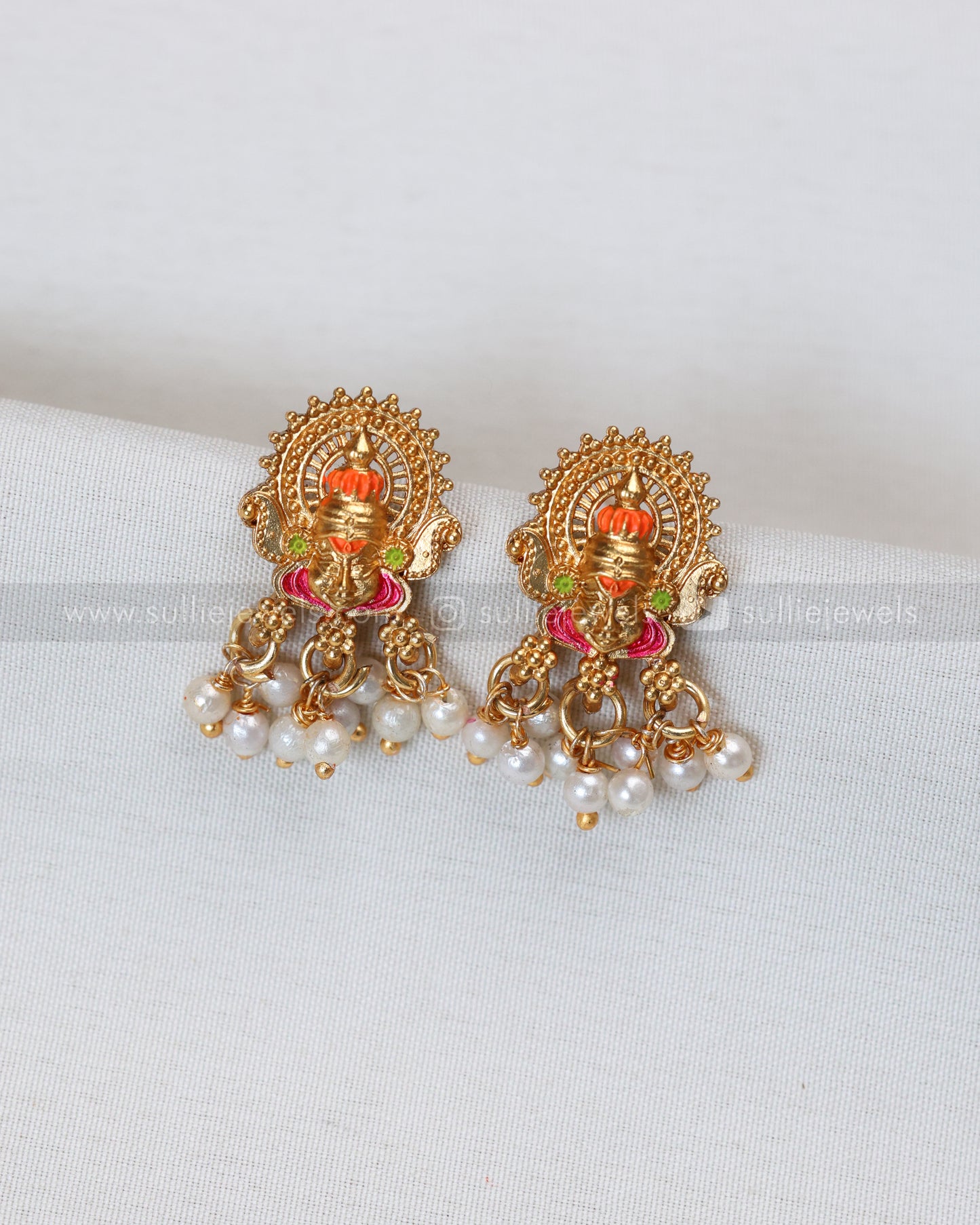 7170 - Kerala Style Kathakali Longchain with Stud