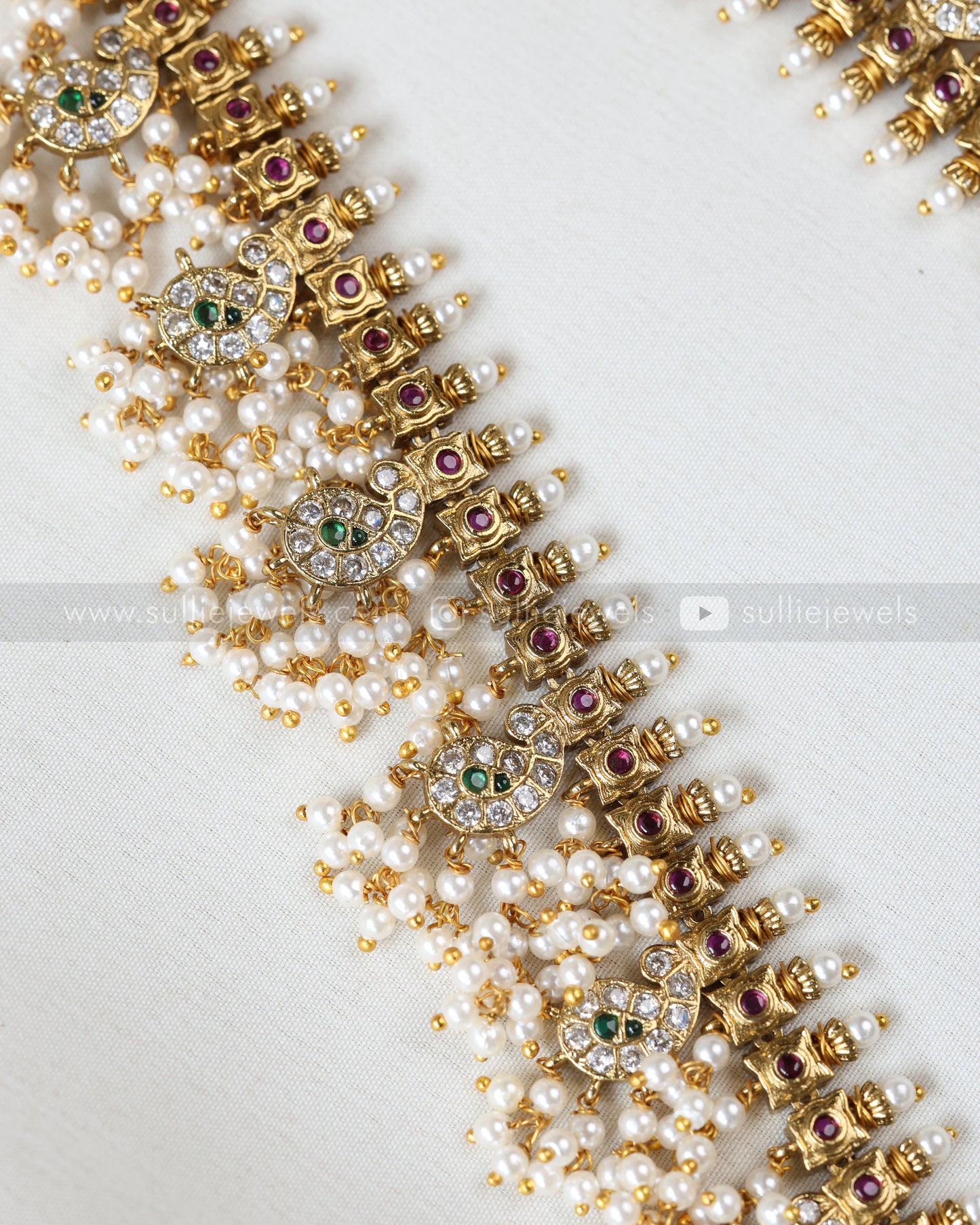 7153 - Lakshmi Emerald Mango Guttapusalu Long Chain with Earring