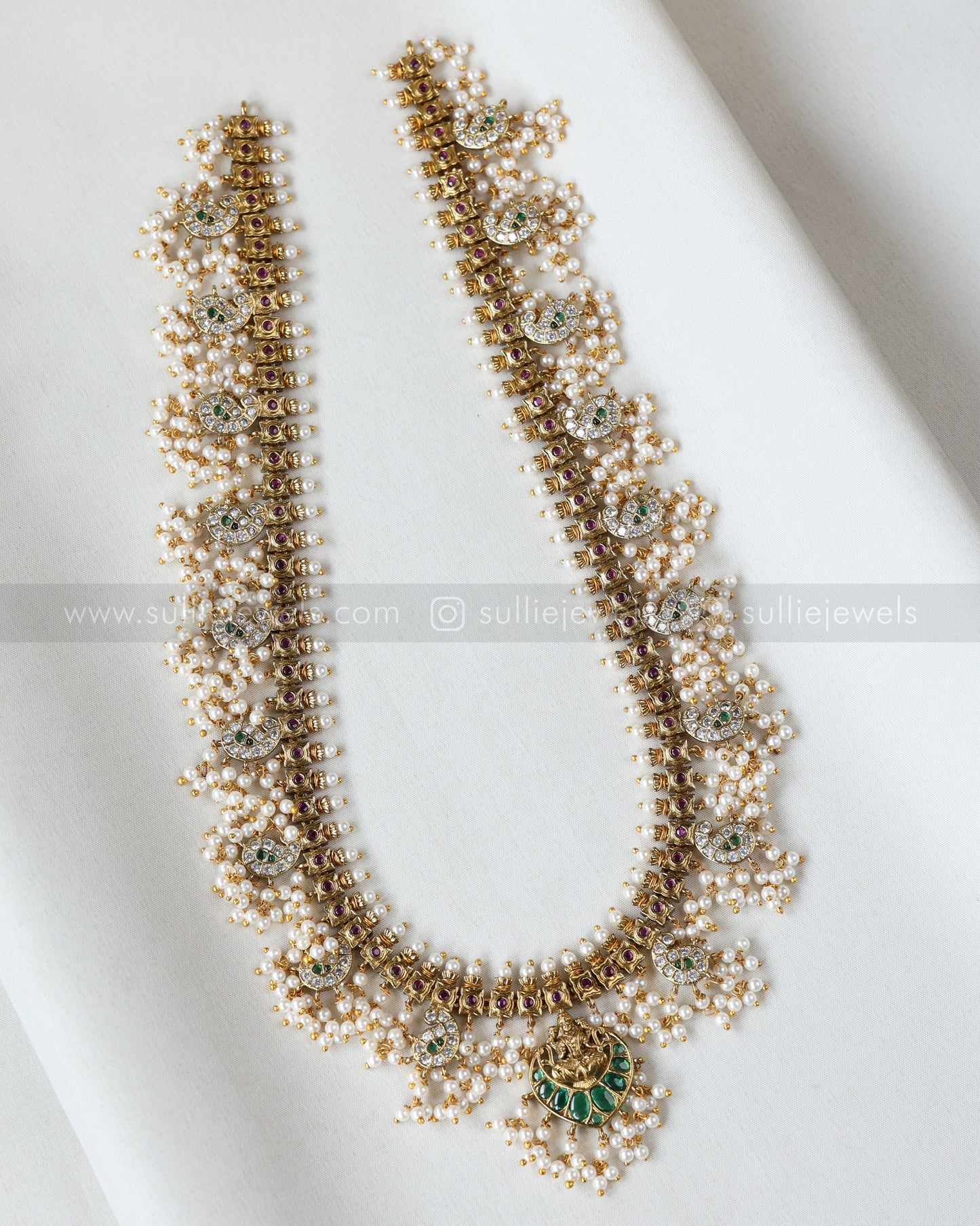 7153 - Lakshmi Emerald Mango Guttapusalu Long Chain with Earring