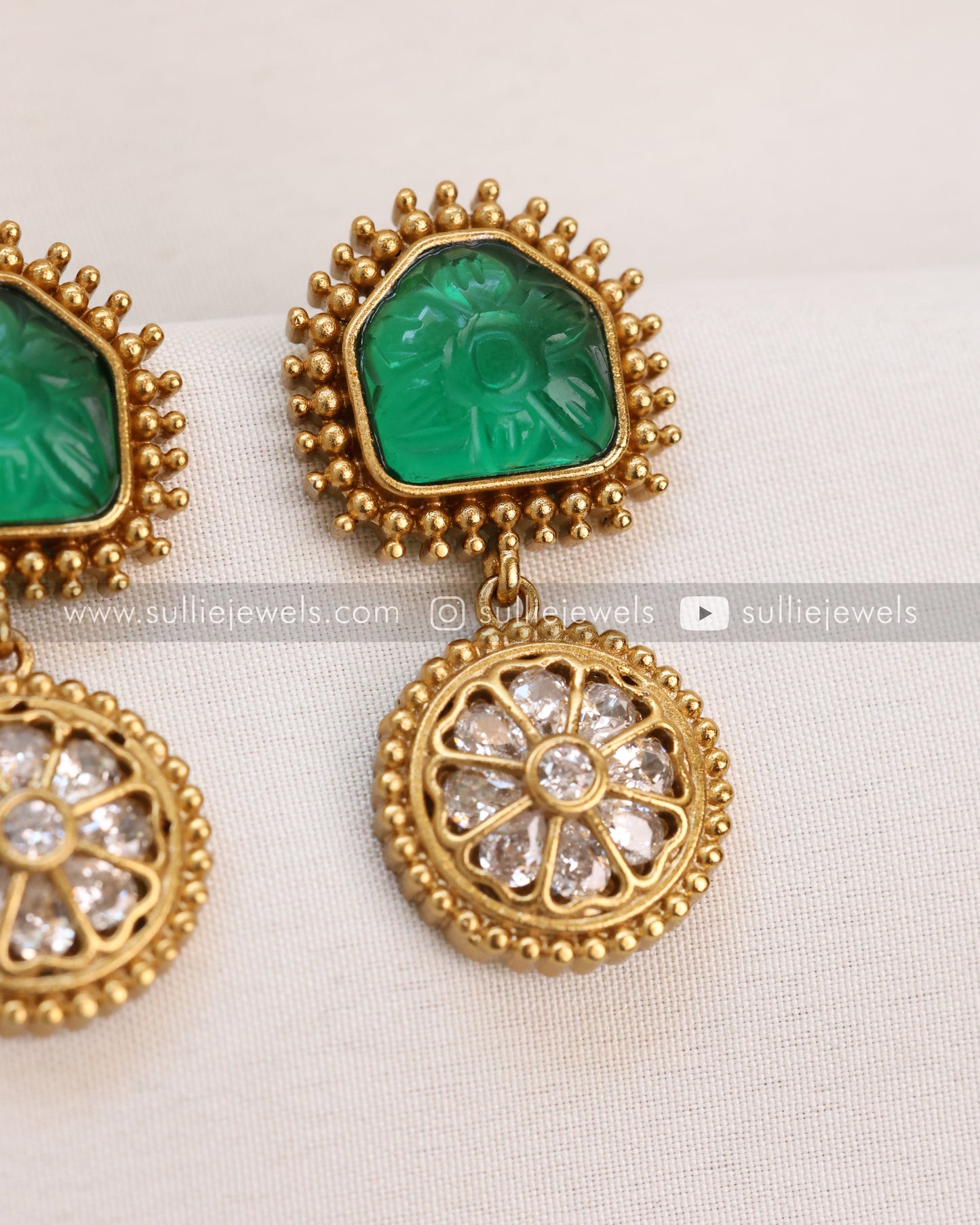 Green Carved Stone Kemp Hasli with Earring
