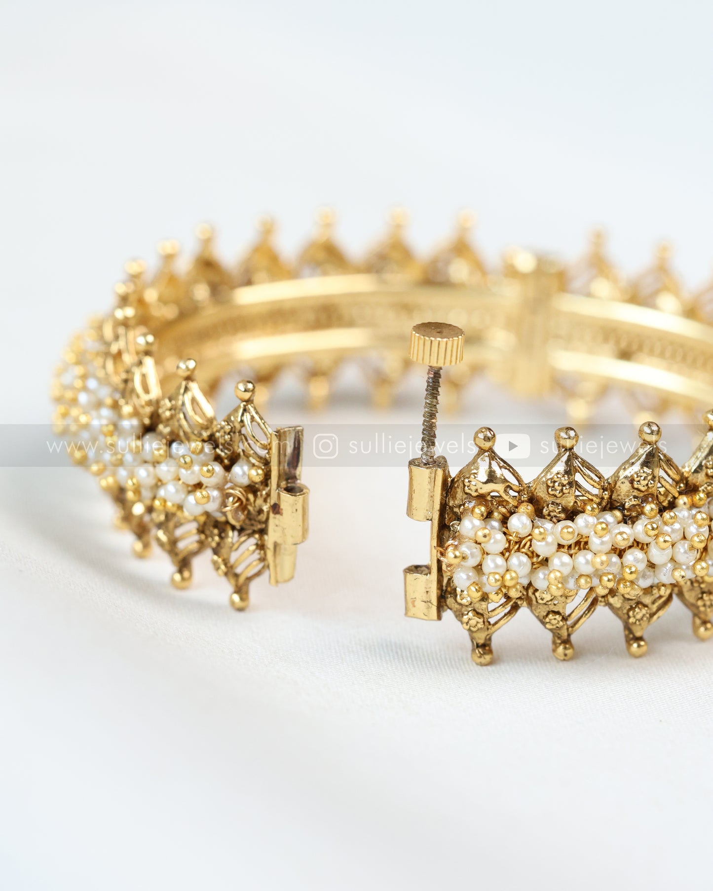 9038 - Golden Pearl Beaded Screw Bangle - Set of 2