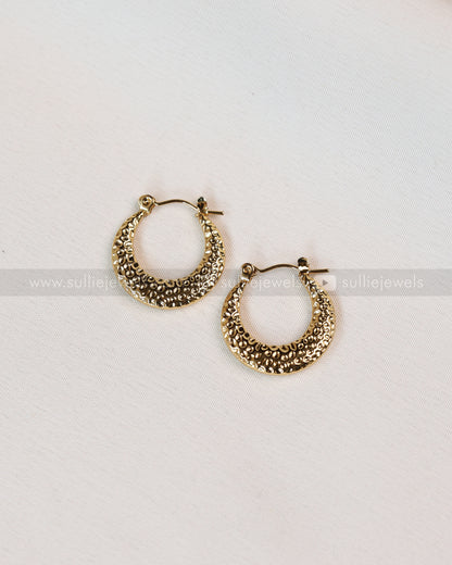 W127 - Gold Crescent Moon Hoop Earrings