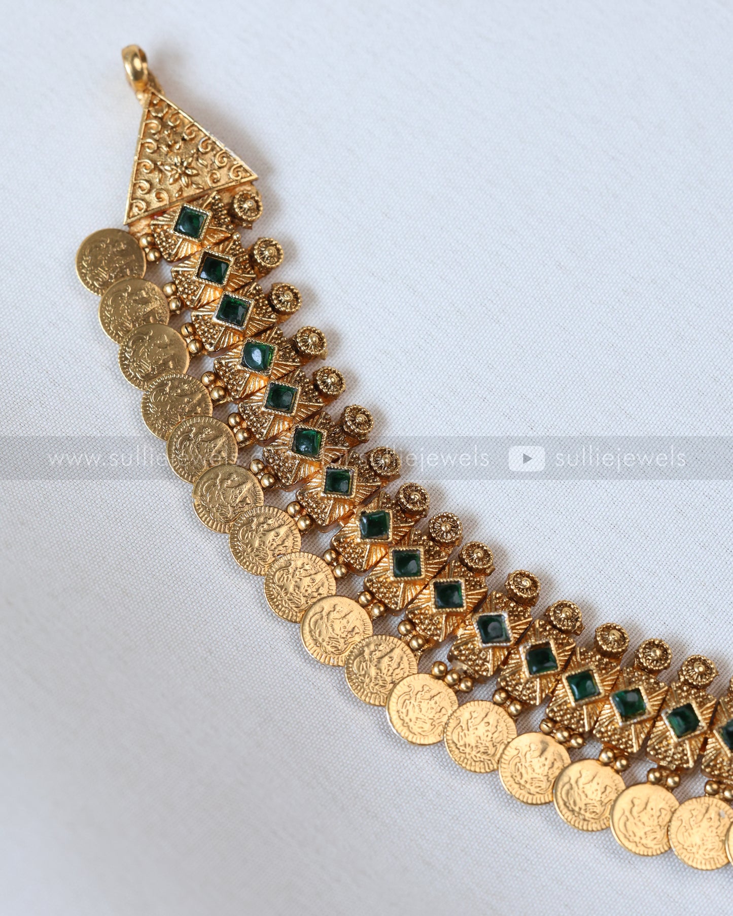 3770 - Sullie Basic - Lakshmi Coin Green Kaashu Maala with Stud