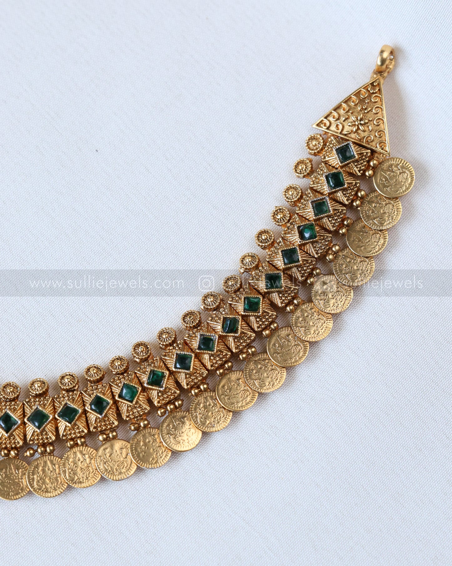3770 - Sullie Basic - Lakshmi Coin Green Kaashu Maala with Stud