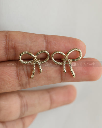 W150 - Golden Bow Knot Stud Earrings