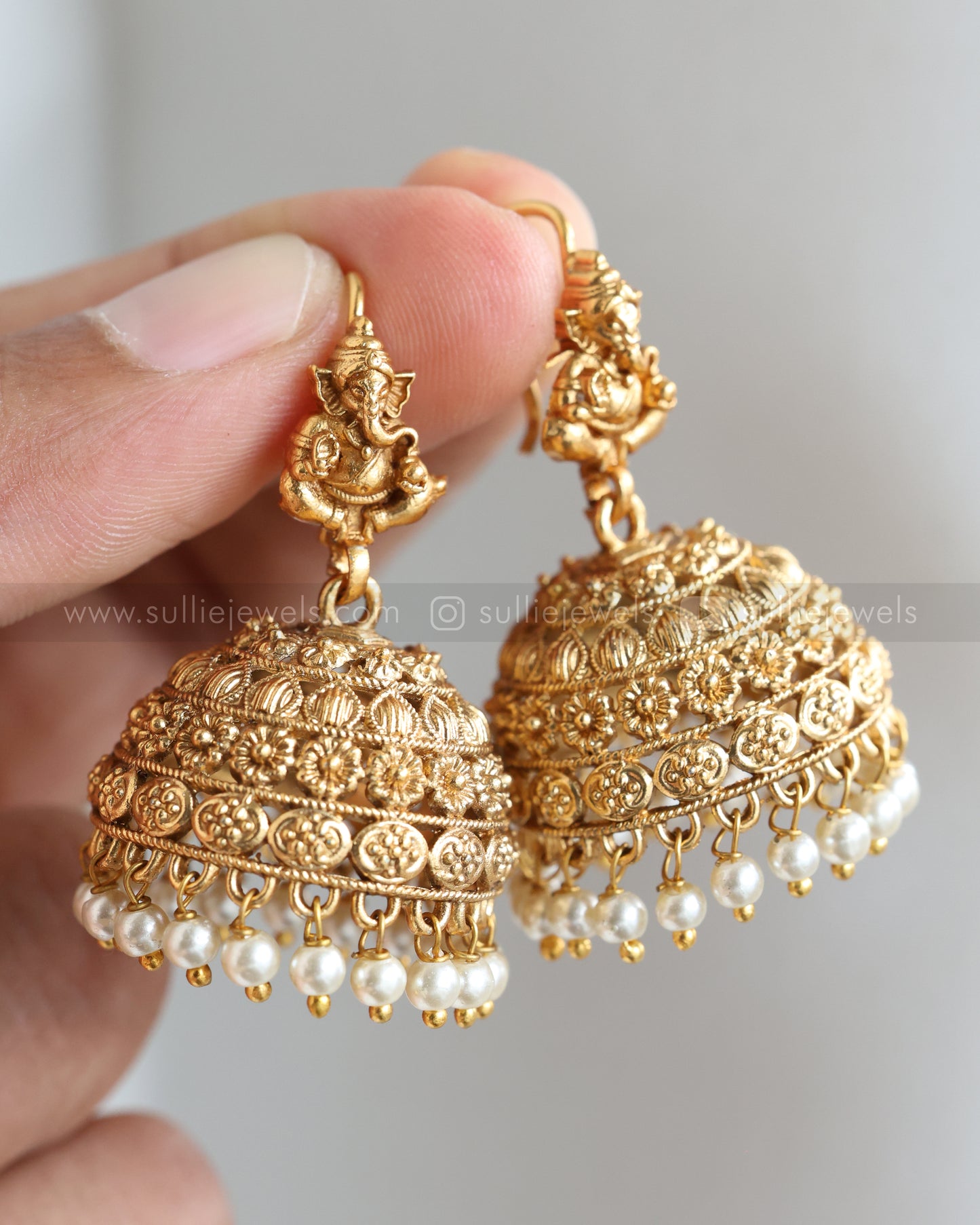 E1212 - Lord Ganesh Hanging Jhumka - Pearl