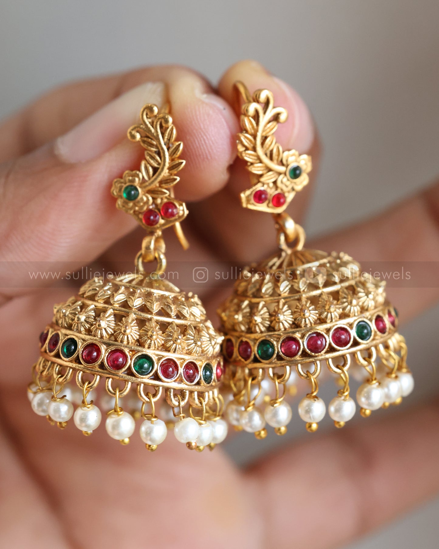 E1210 - Floral Multicolour Stone Hanging Jhumka