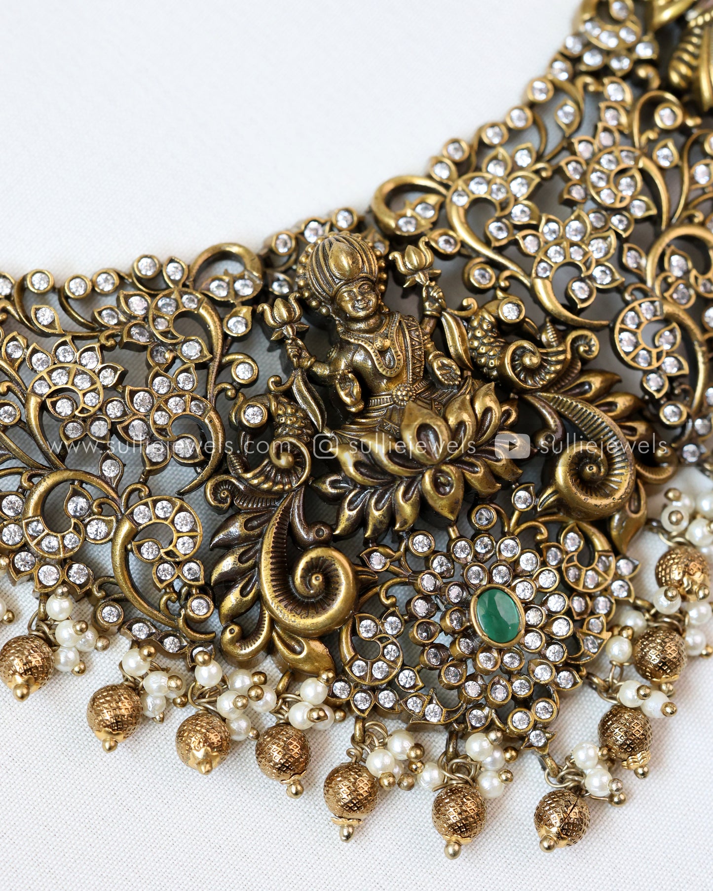 Premium Victorian Lakshmi Haram with Earrings