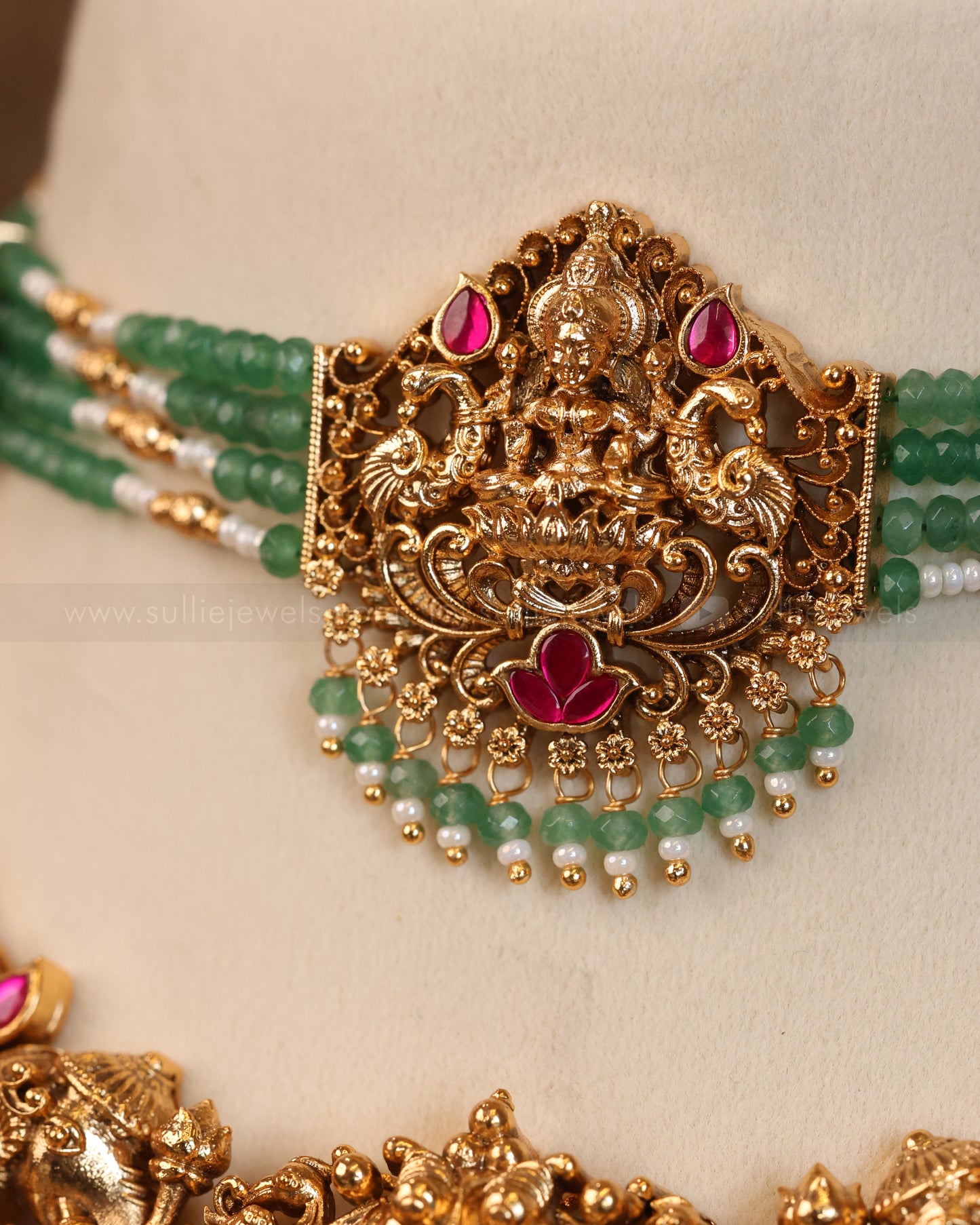Lakshmi Premium Onyx Beads Bridal Combo ( 6 piece )