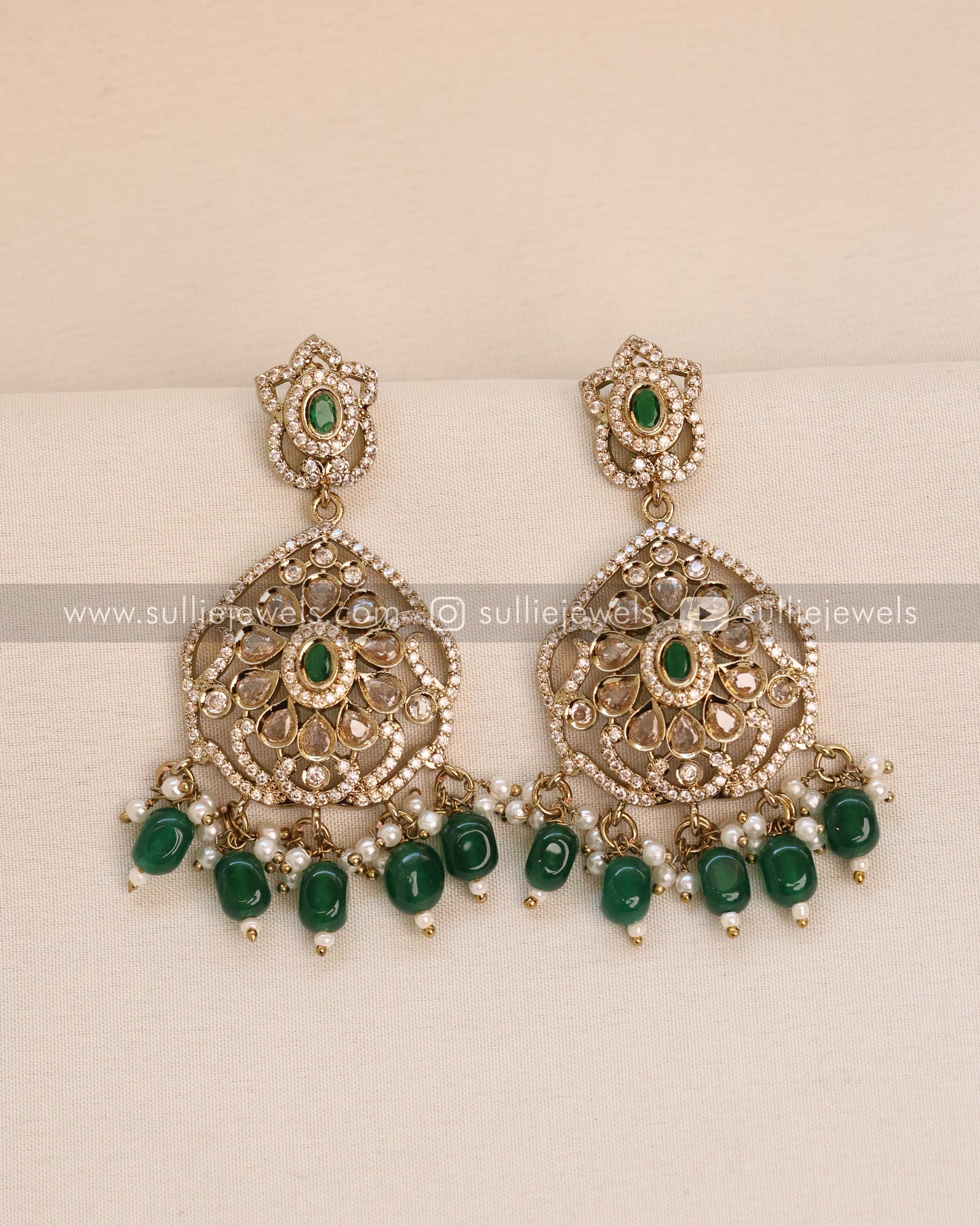 Victorian Green Choker with Earrings
