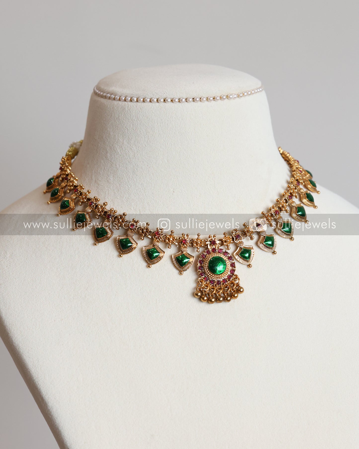 Sullie Basic - Kerala Palakka Necklace with Studs - Pearl/Gold