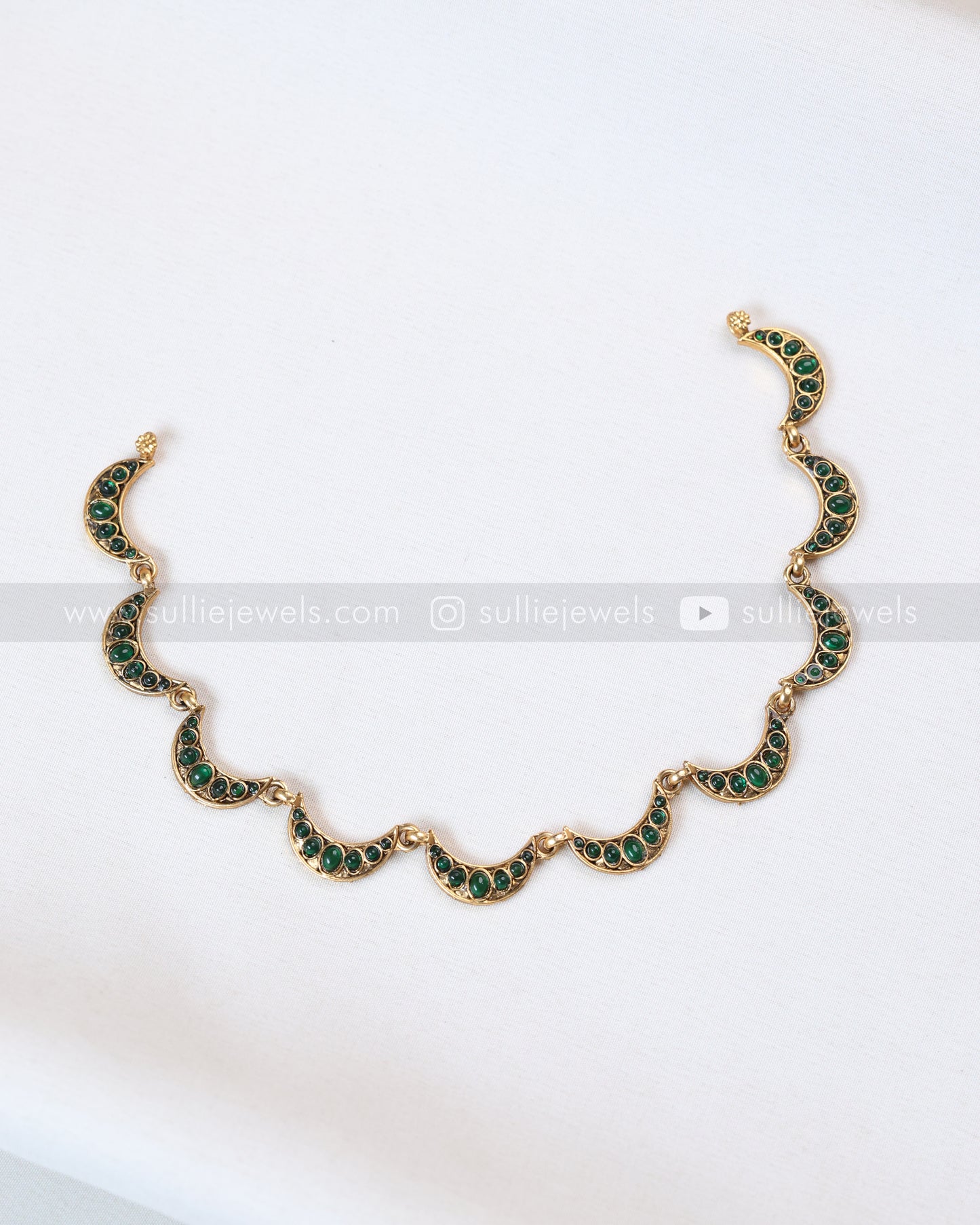 3764 - Sullie Basic Green Stone Crescent Moon Necklace with Earring