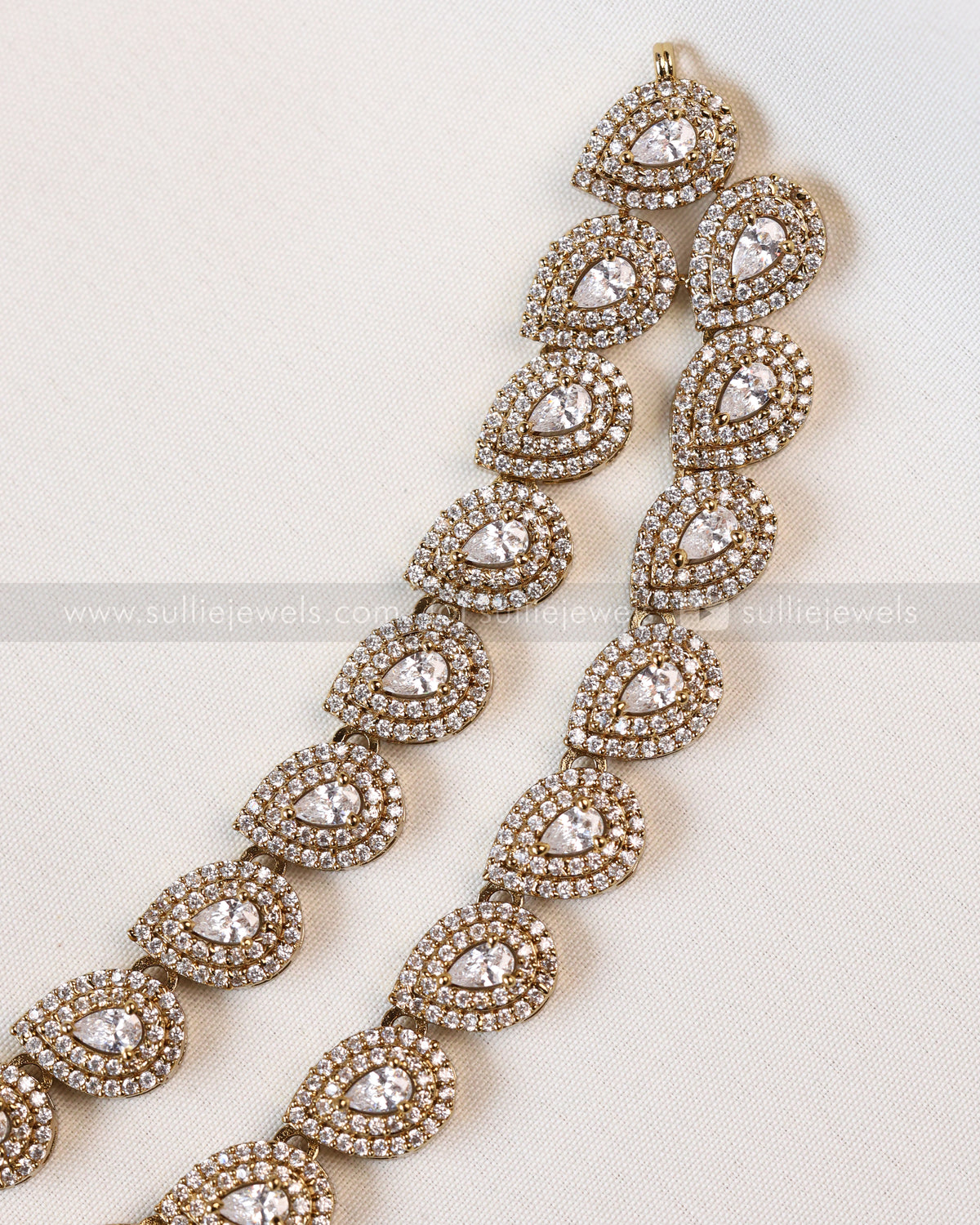 3960 - Raindrop Diamond Lookalike Designer Necklace with Studs - Pastel Pink