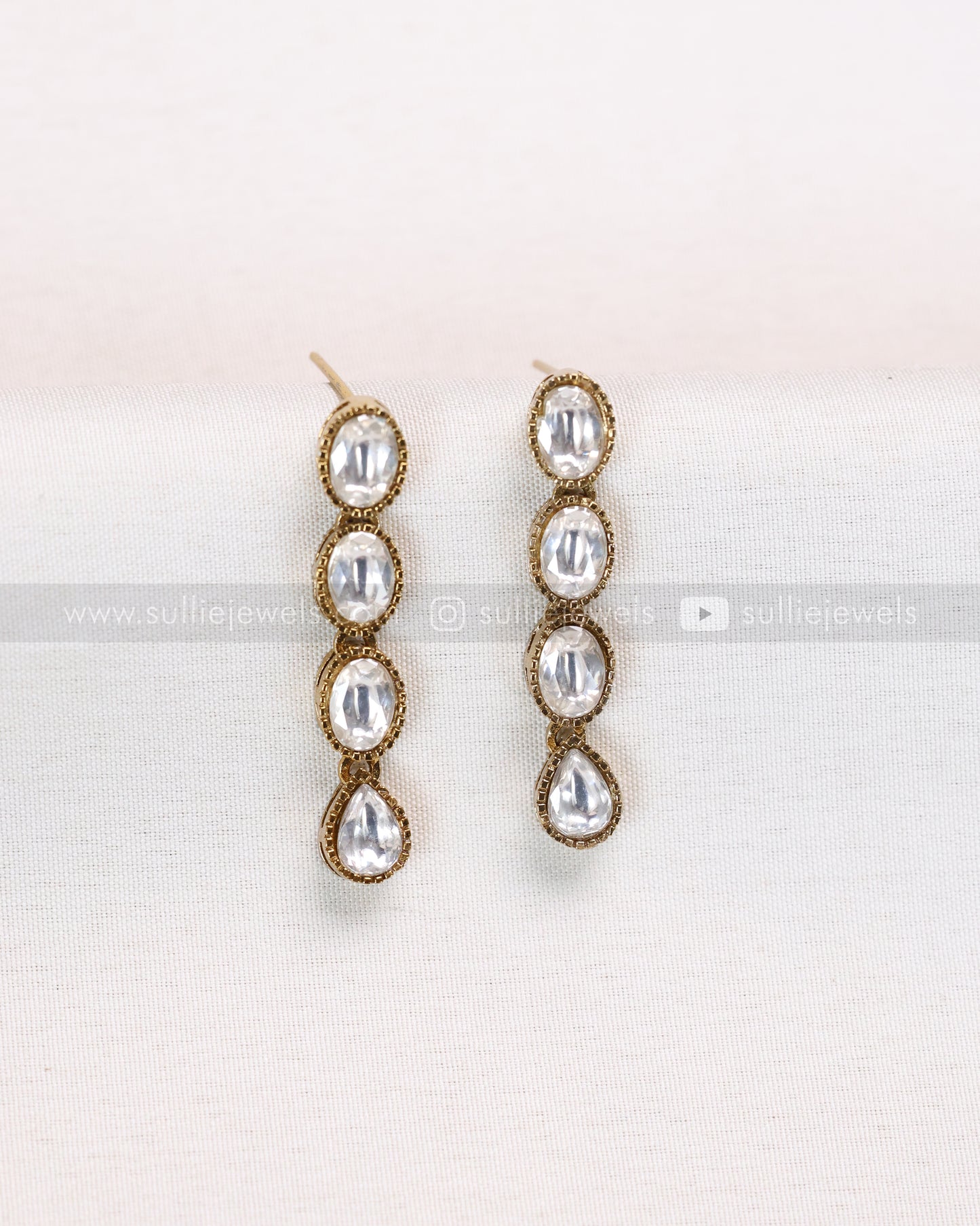 3698 - Designer Raindrop Polki Necklace with Earrings