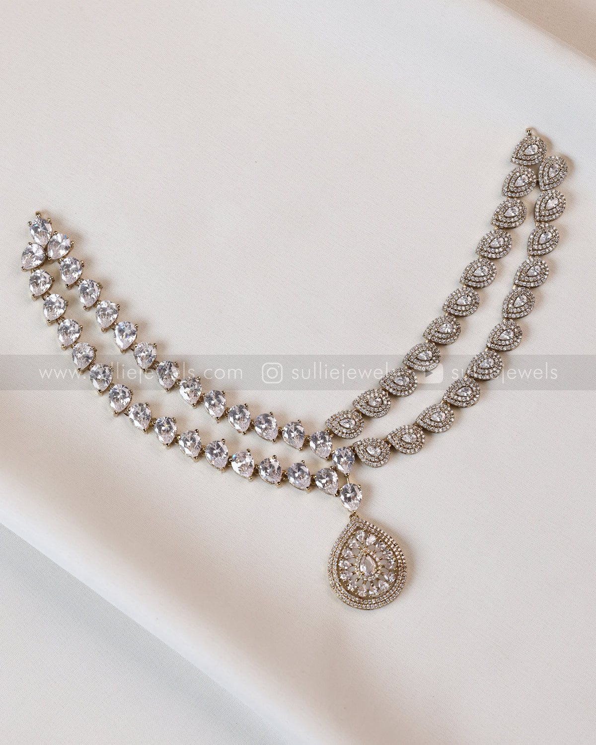 3959 - Raindrop Diamond Lookalike Designer Necklace with Studs - White