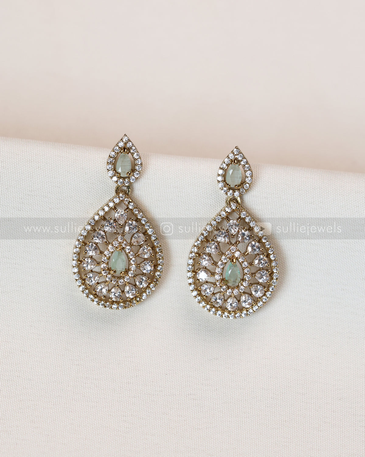 3961 - Raindrop Diamond Lookalike Designer Necklace with Studs - Teal