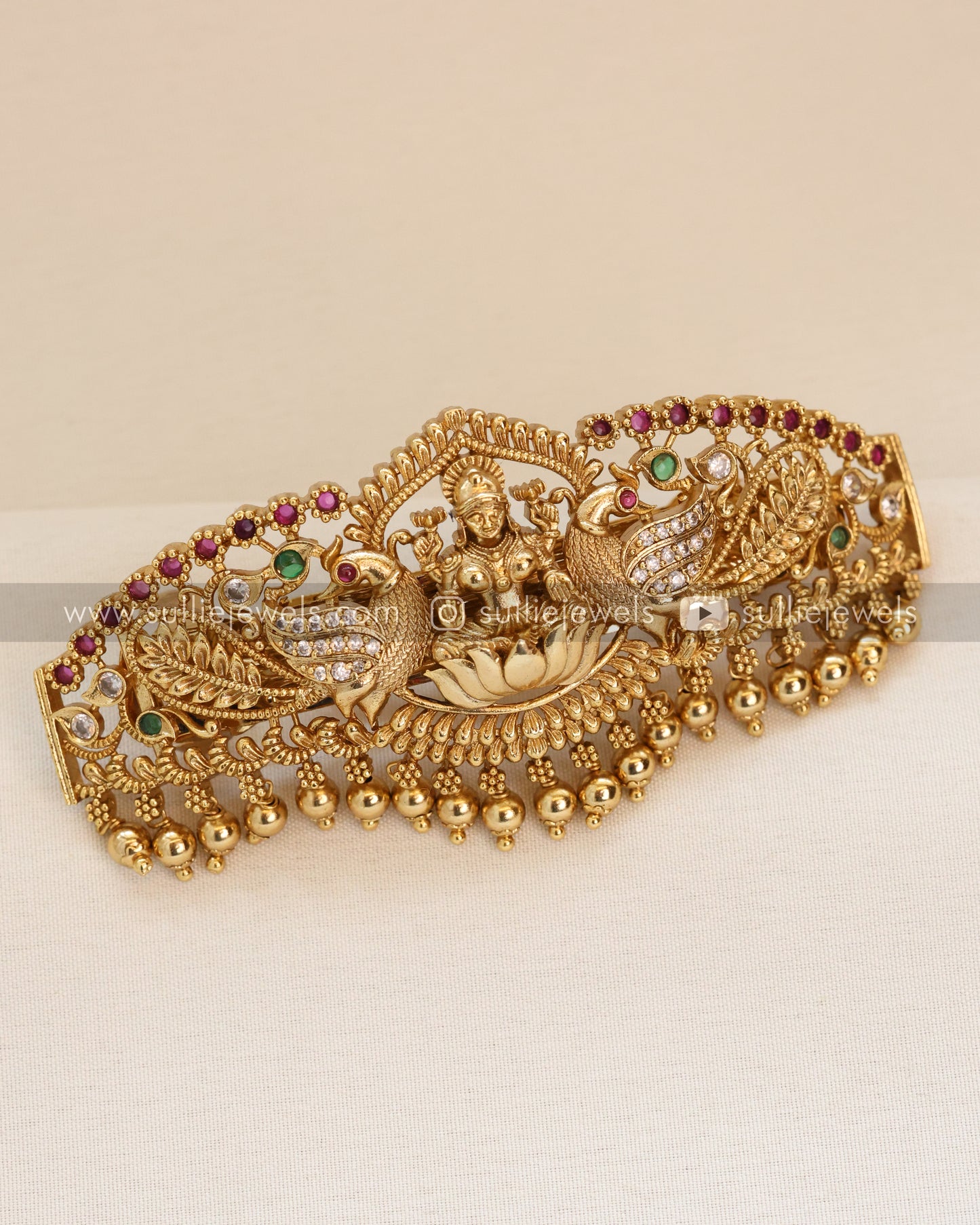 Lakshmi Gold Premium Hair Clip