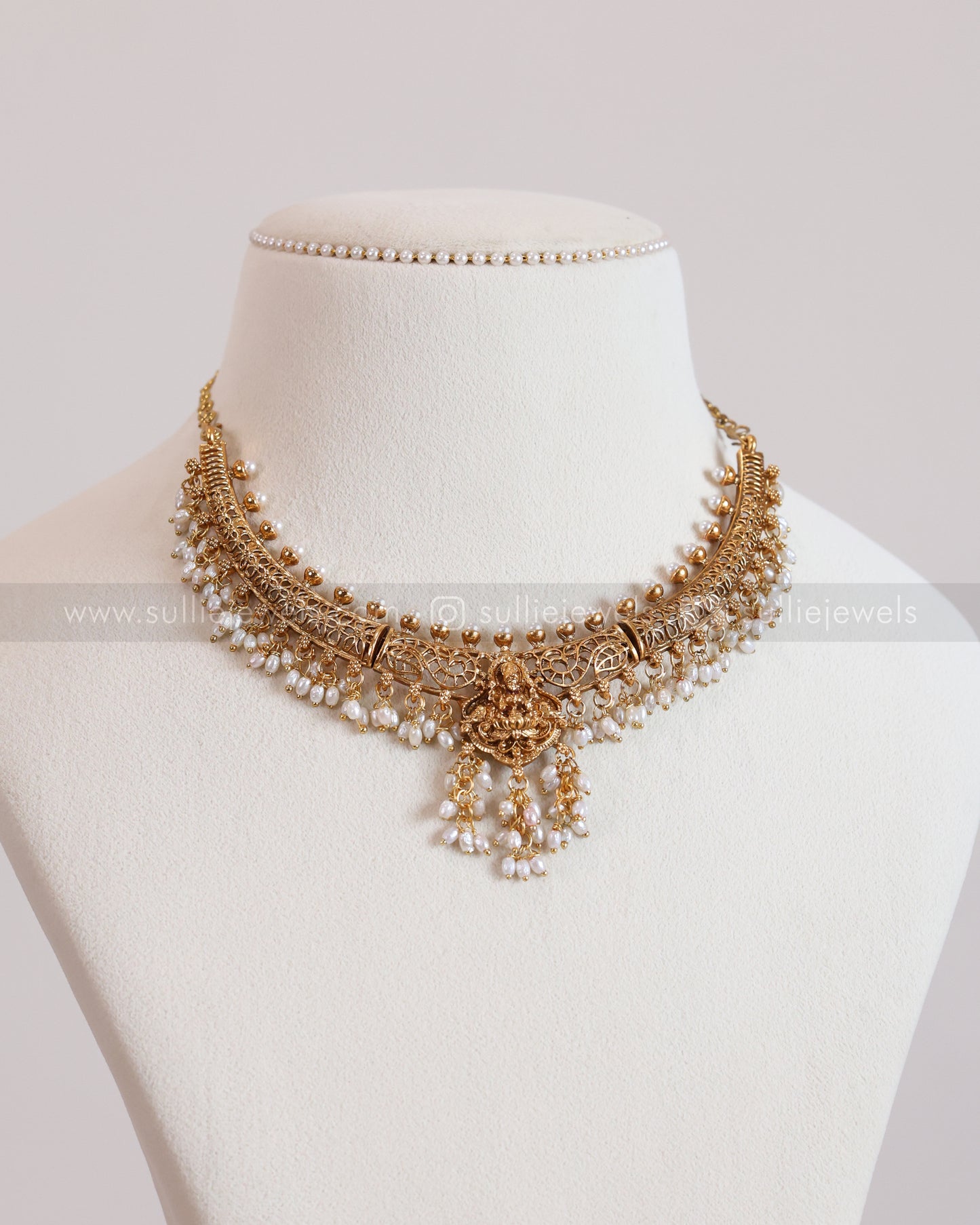 3761 - Sullie Basic Lakshmi Designer Guttapusalu Hasli with Stud