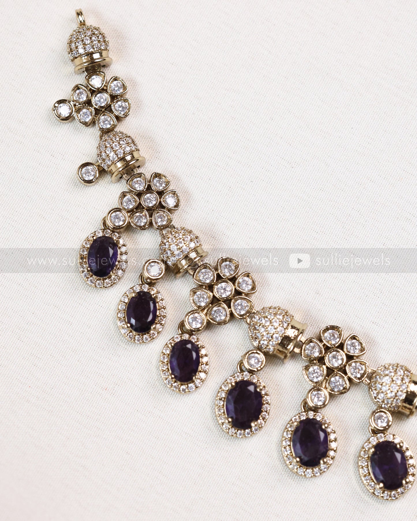 3711 - Violet Premium Victorian Pendant Necklace with Earring