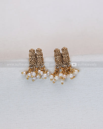 3754 - Sullie Basic - No Idol Pearl Cluster Necklace with Stud