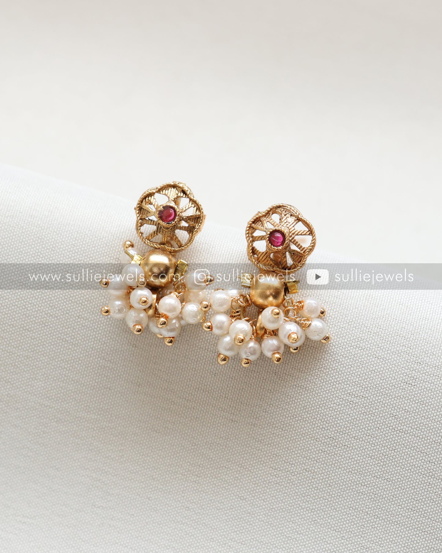 Sullie Basic - Red Stone Pearl Neckace with Stud