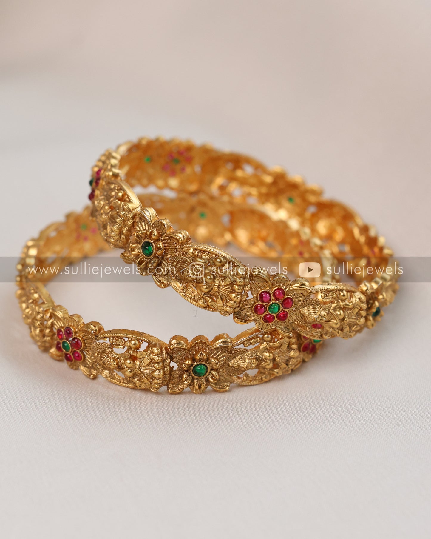 Lakshmi Gold Bangle Set of 2