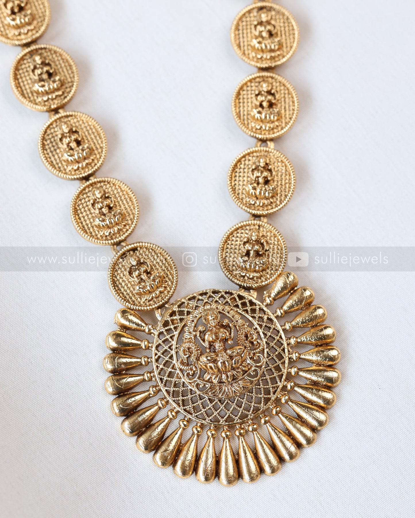 7177 - Sullie Basic - Lakshmi Designer Gold Coin LongChain with Jhumka