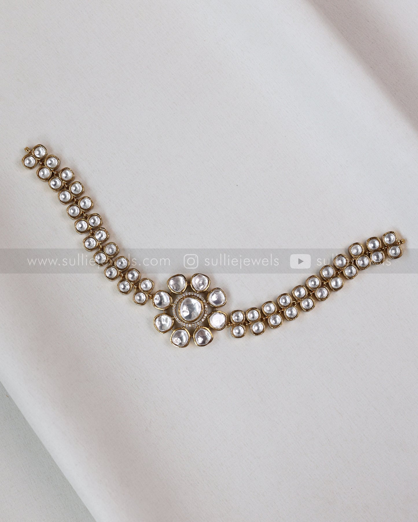 3678 - Flower Design Polki Necklace with Stud