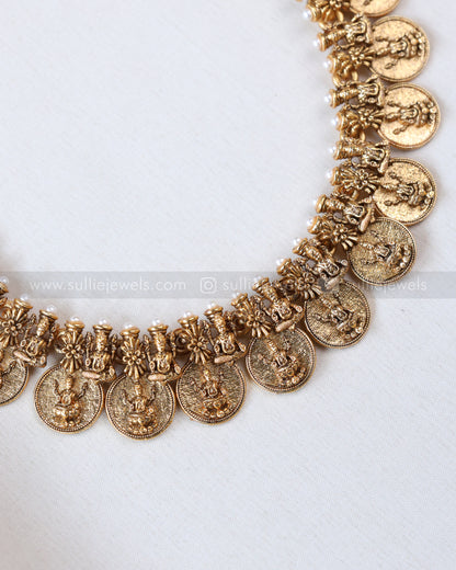 7180 - Sullie Basic - Lakshmi Gold Coin Pearl Long Chain with Stud
