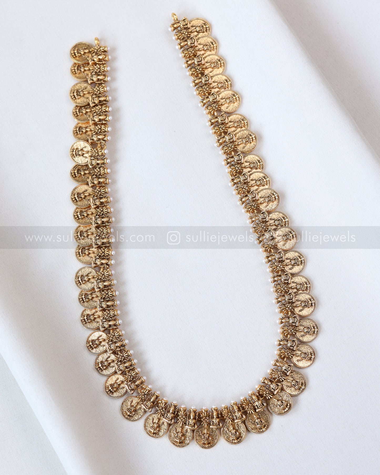 7180 - Sullie Basic - Lakshmi Gold Coin Pearl Long Chain with Stud