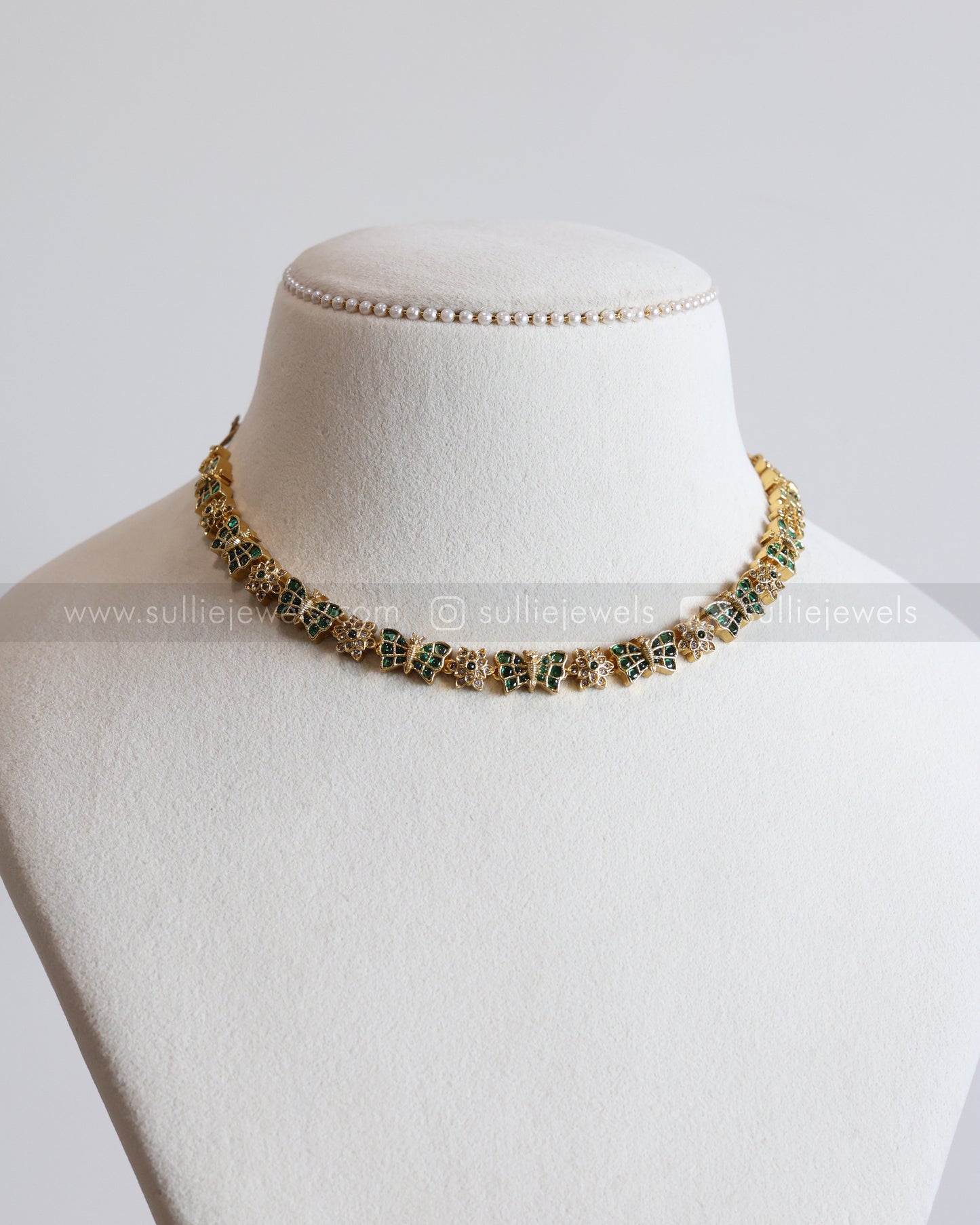 3859 - Green AD Floral Butterfly Necklace with Stud