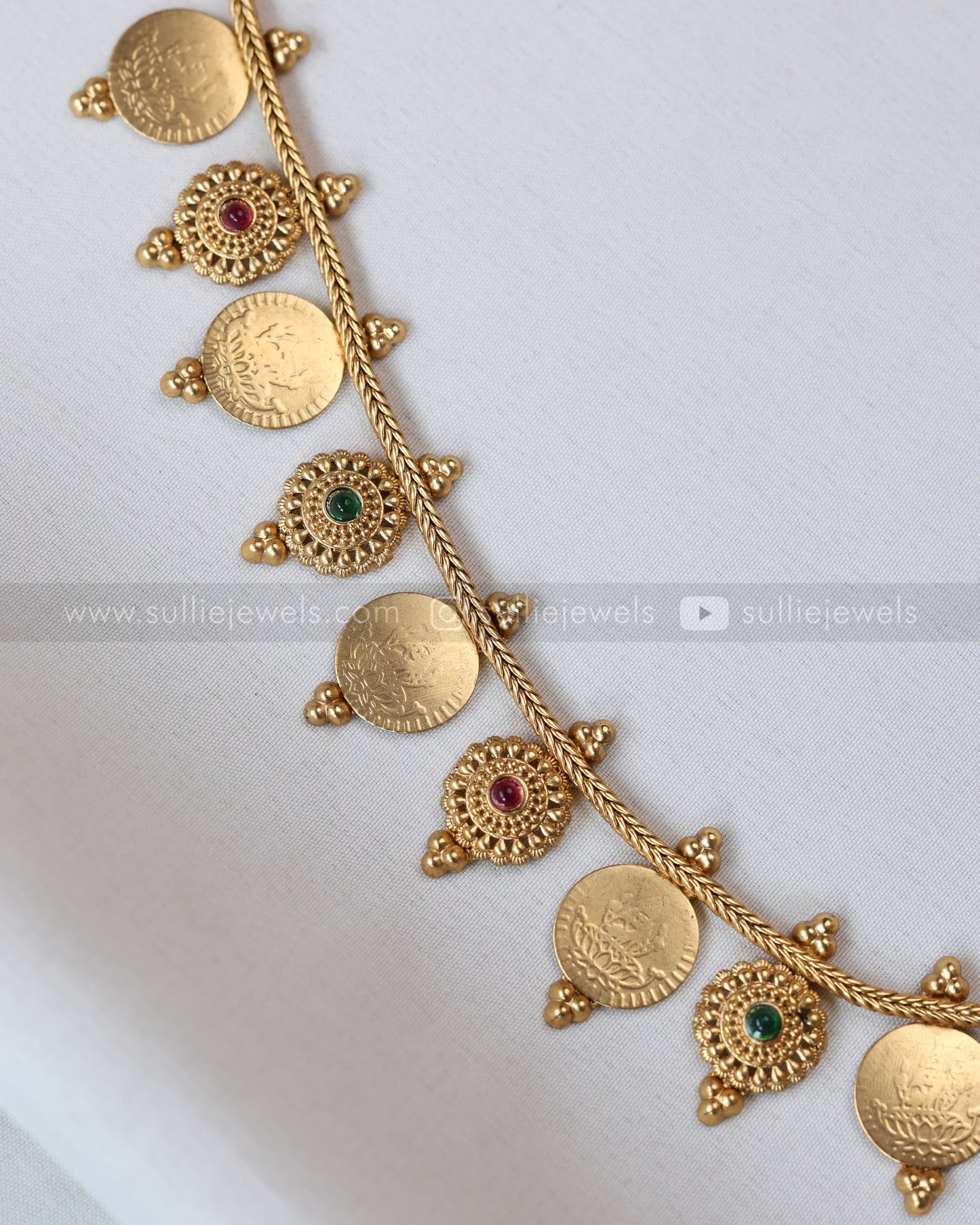 7184 - Sullie Basic Red And Green Round Lakshmi Coin Longchain with Jhumka