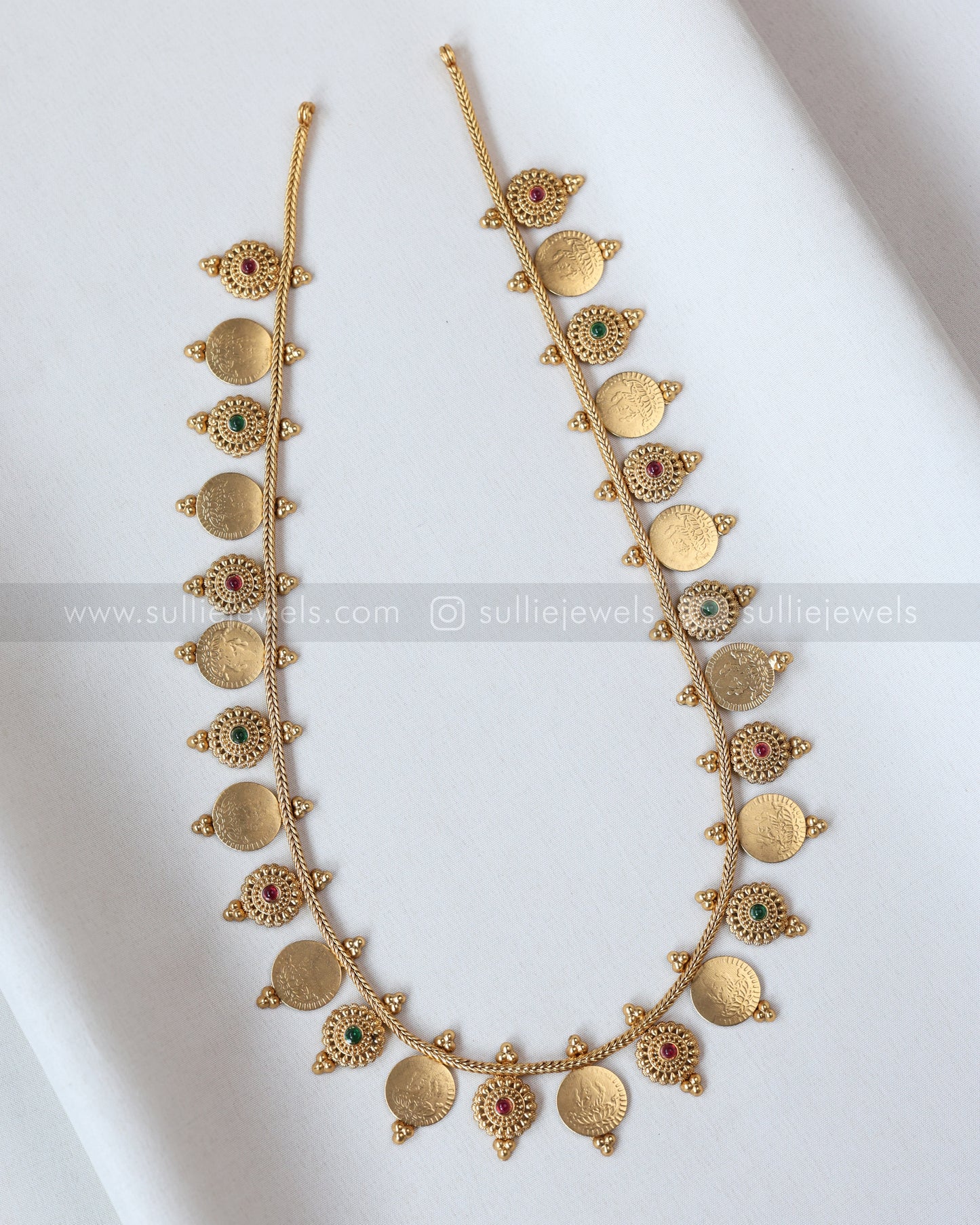 7184 - Sullie Basic Red And Green Round Lakshmi Coin Longchain with Jhumka