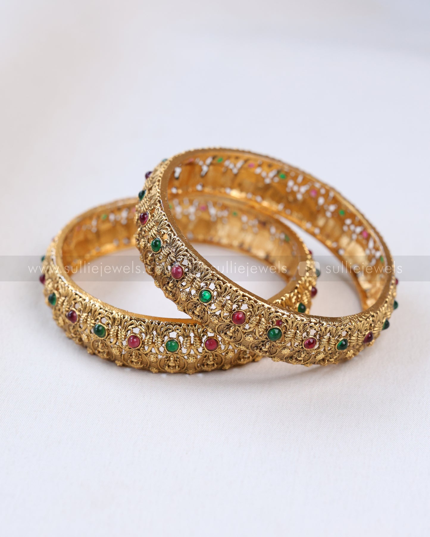 9055 - Sullie Basic - Ruby & Green Lakshmi Coin Bangle - Set of 2