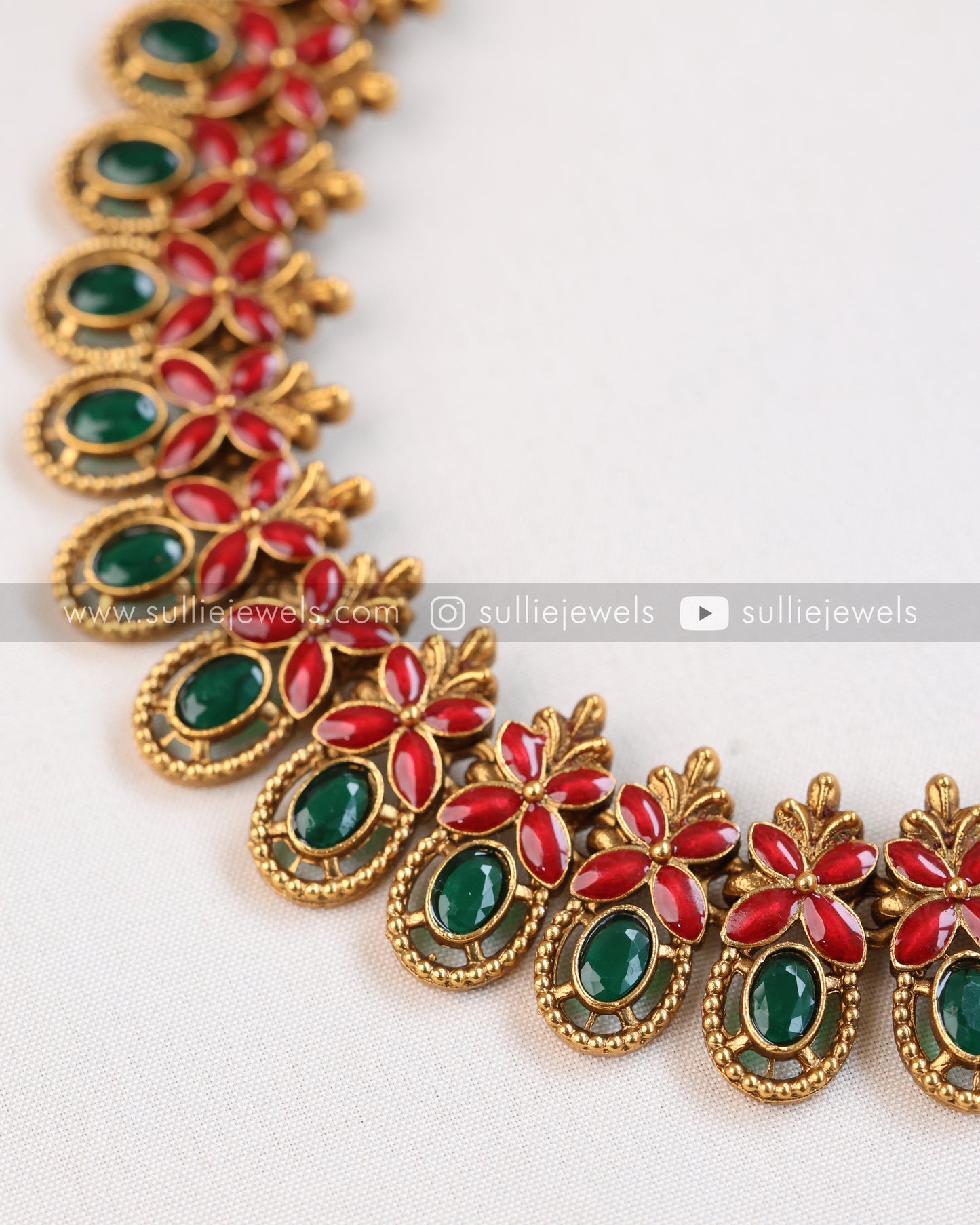 Floral Stone Necklace with Stud