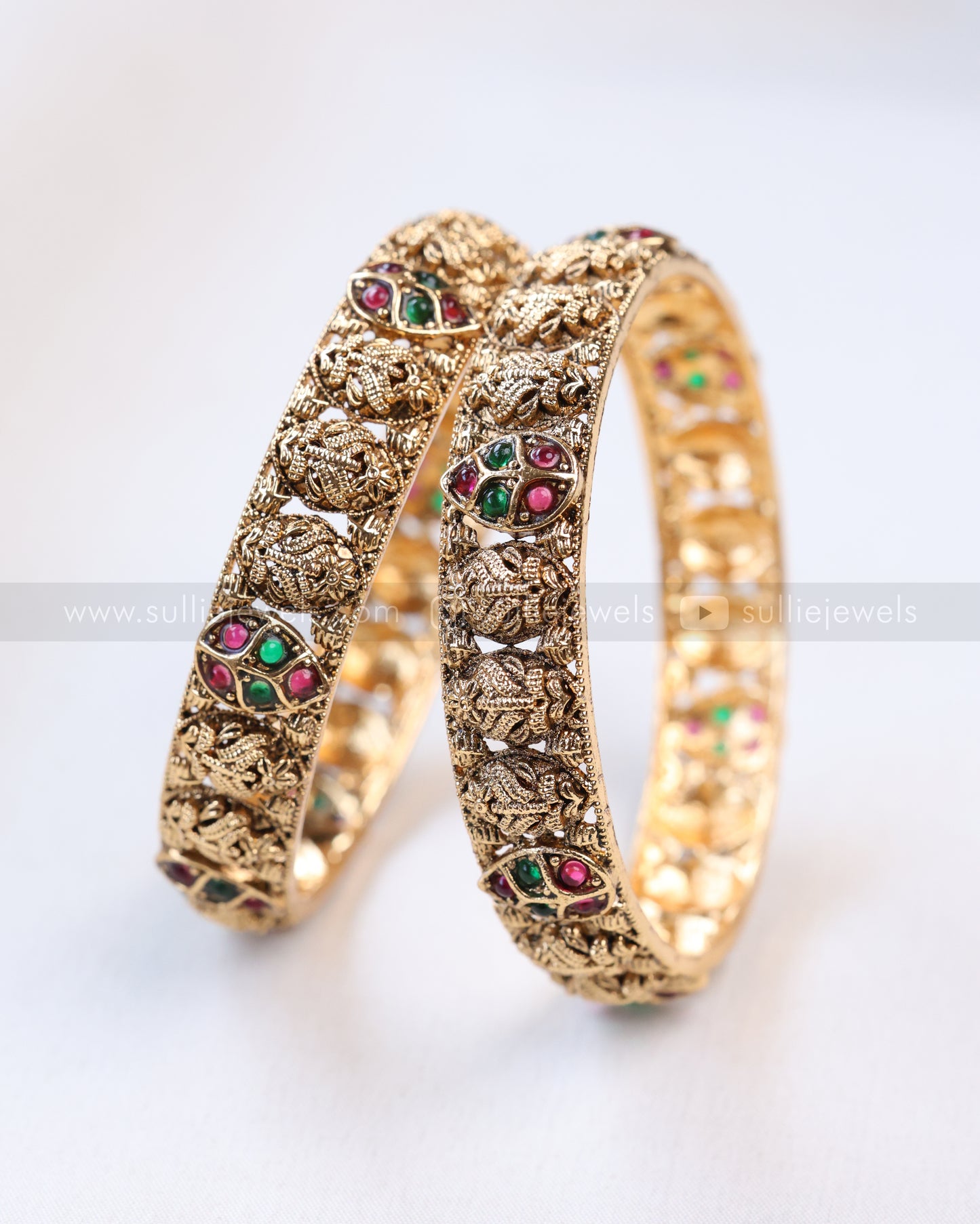 9053 - Sullie Basic - Leaf Design Multi Stone Gold Bangle - Set of 2