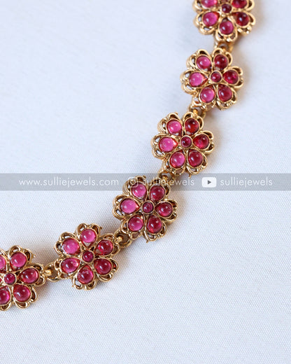 Sullie Basic - Minimal Ruby Flower Necklace with Stud