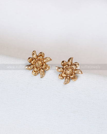 3855 - Pastel Pink Cluster Gold Chain with Stud
