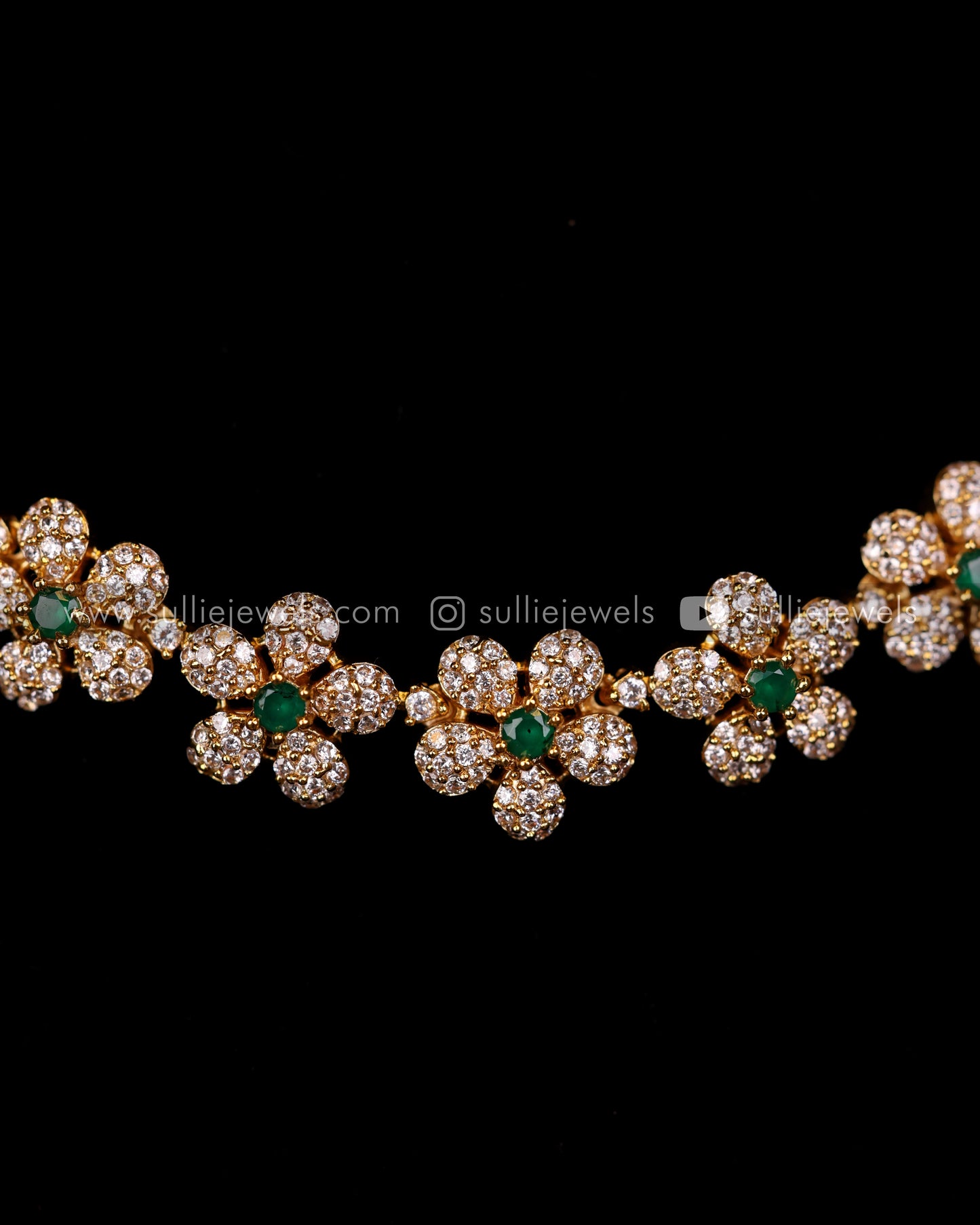 Diamond Flower Necklace Set